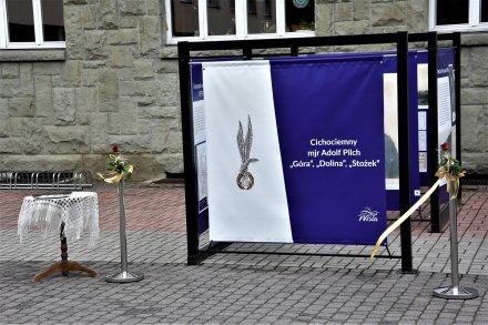 Wystawa plenerowa poświęccona mjr. Adolfowi Pilchowi.